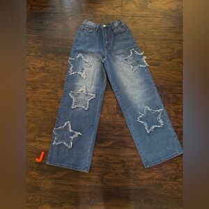 Star print jeans size 13Y in style now!